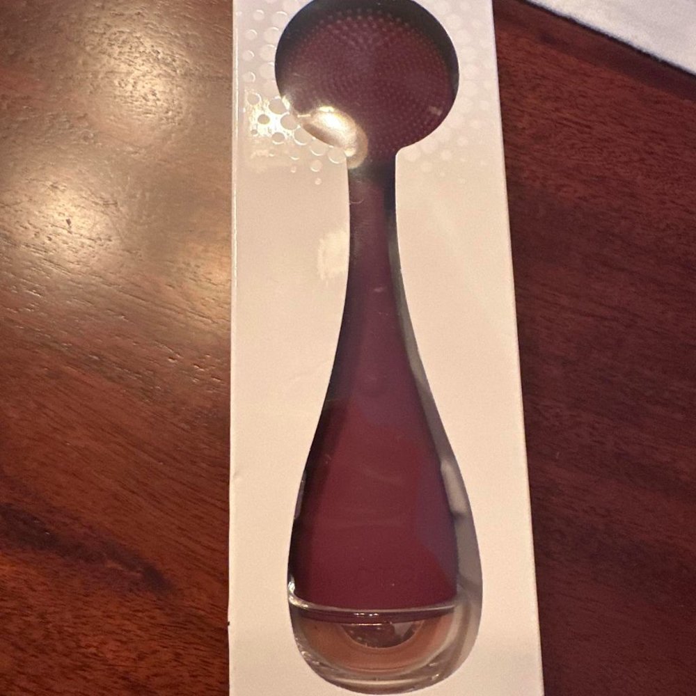 NWT PMD Beauty - Smart Facial Cleansing Device